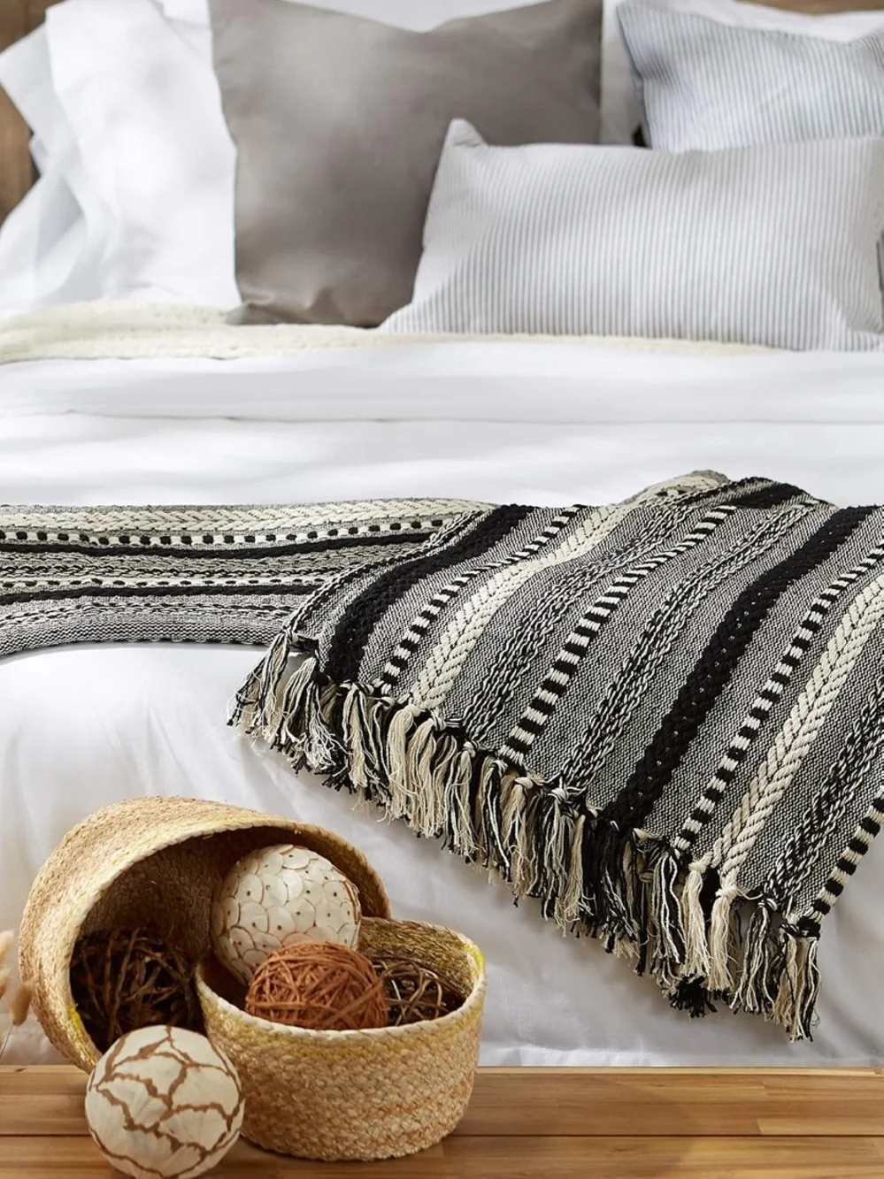 Black & Cream Woven Fringe Throw Blanket